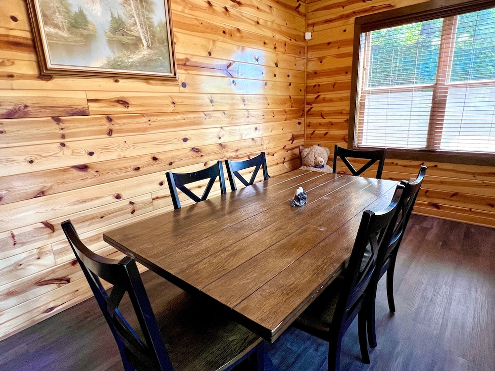 south side serenity 2 bedroom cabin by redawning