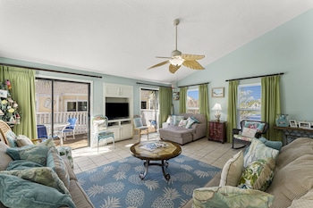 sandpiper cove resort by panhandle getaways