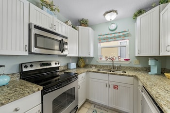 sandpiper cove resort by panhandle getaways