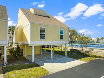 sandpiper cove resort by panhandle getaways