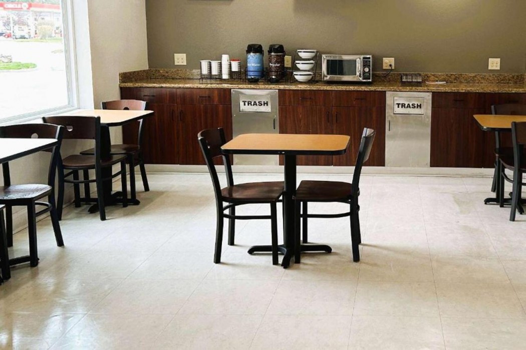 hotel champaign urbana university area