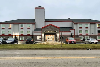 hotel champaign urbana university area