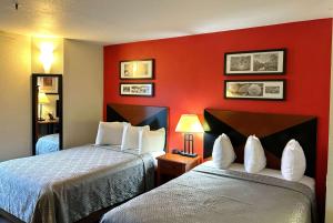 hotel champaign urbana university area