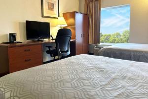 hotel champaign urbana university area