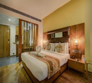 renest dunsvirk court mussoorie