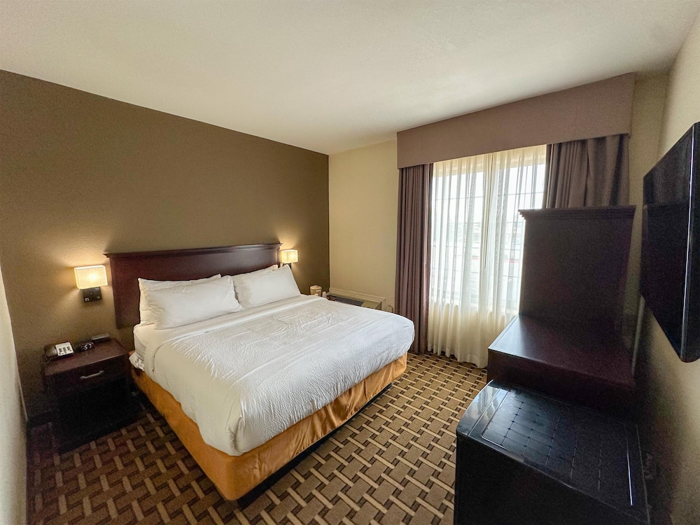 savai hotel ex best western overland park hotel