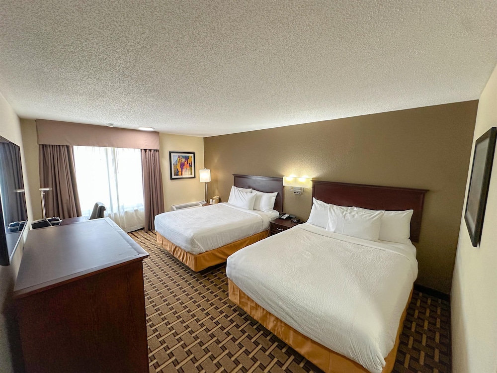 savai hotel ex best western overland park hotel