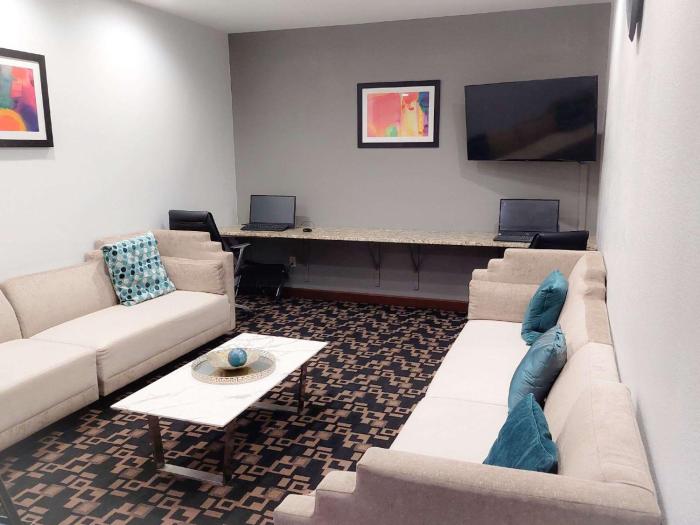 savai hotel ex best western overland park hotel