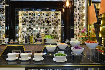 media hotel and residence