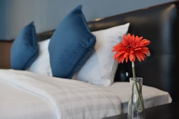 media hotel and residence