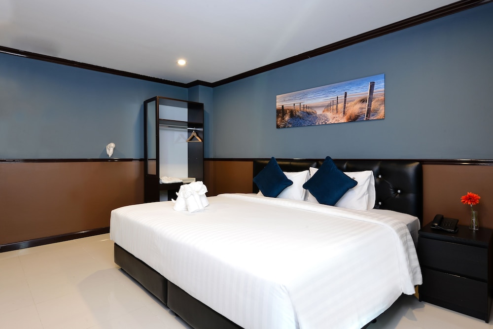 media hotel and residence