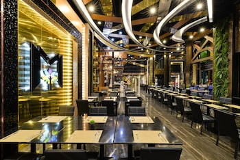 media hotel and residence