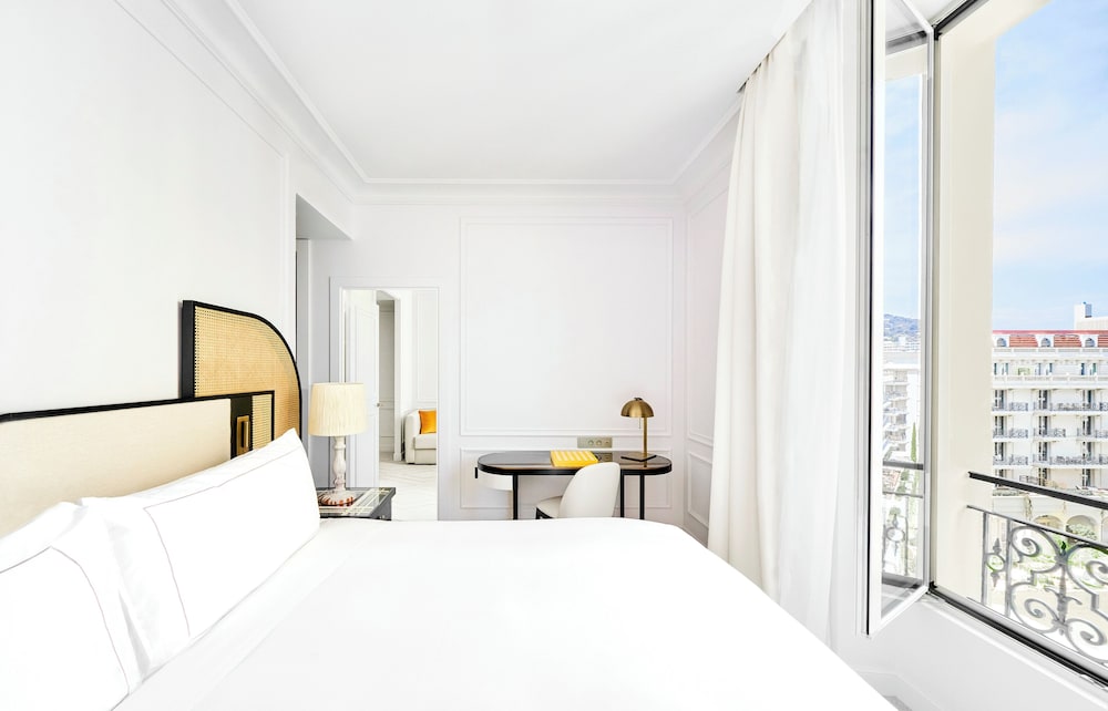 carlton cannes a regent hotel
