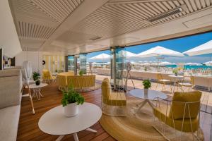 carlton cannes a regent hotel