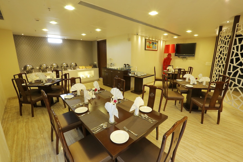 five elements hotels north avenue delhi