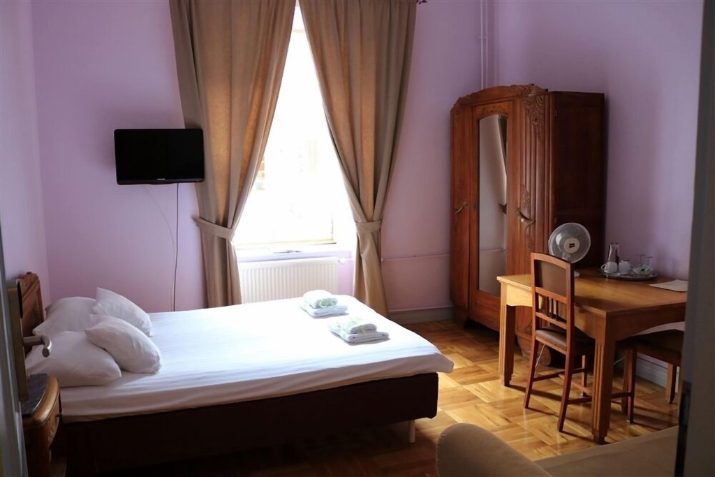 Chopin Boutique,Warsaw>>Srodmiescie,3 star