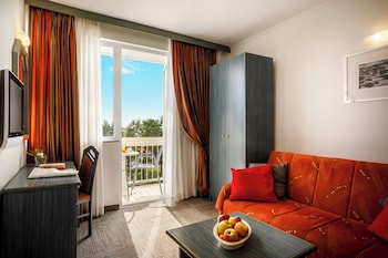 laguna maradiso hotel by aminess