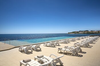 laguna maradiso hotel by aminess