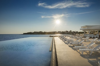 laguna maradiso hotel by aminess
