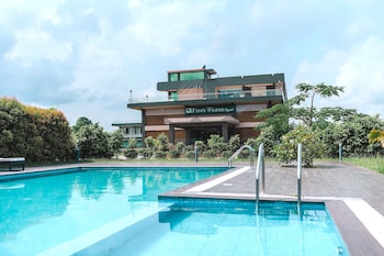 finns weaver resort kaziranga