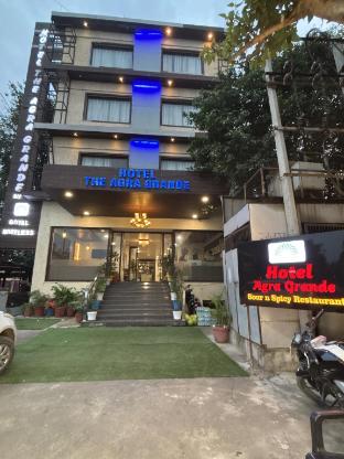 hotel the agra grande