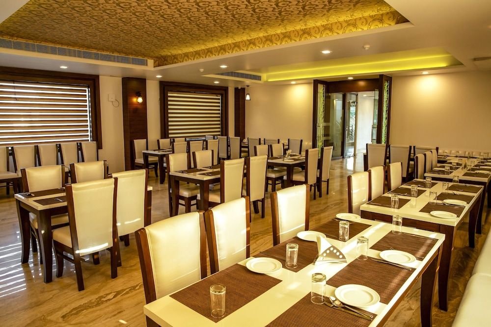 Goyal Hoteliers - Hotel The Agra Grande,Belanganj>>Agra,4 star