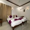 hotel the agra grande