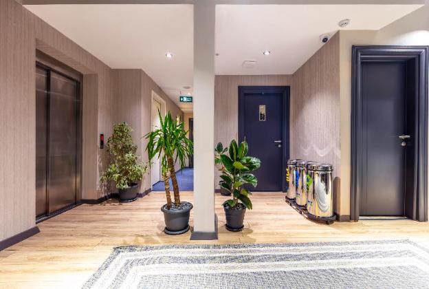 lenora airport hotel