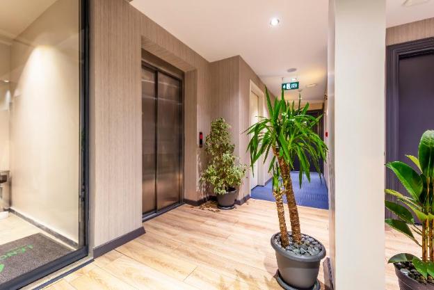 lenora airport hotel