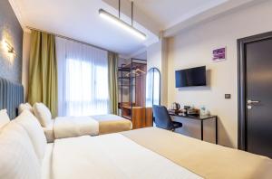 lenora airport hotel