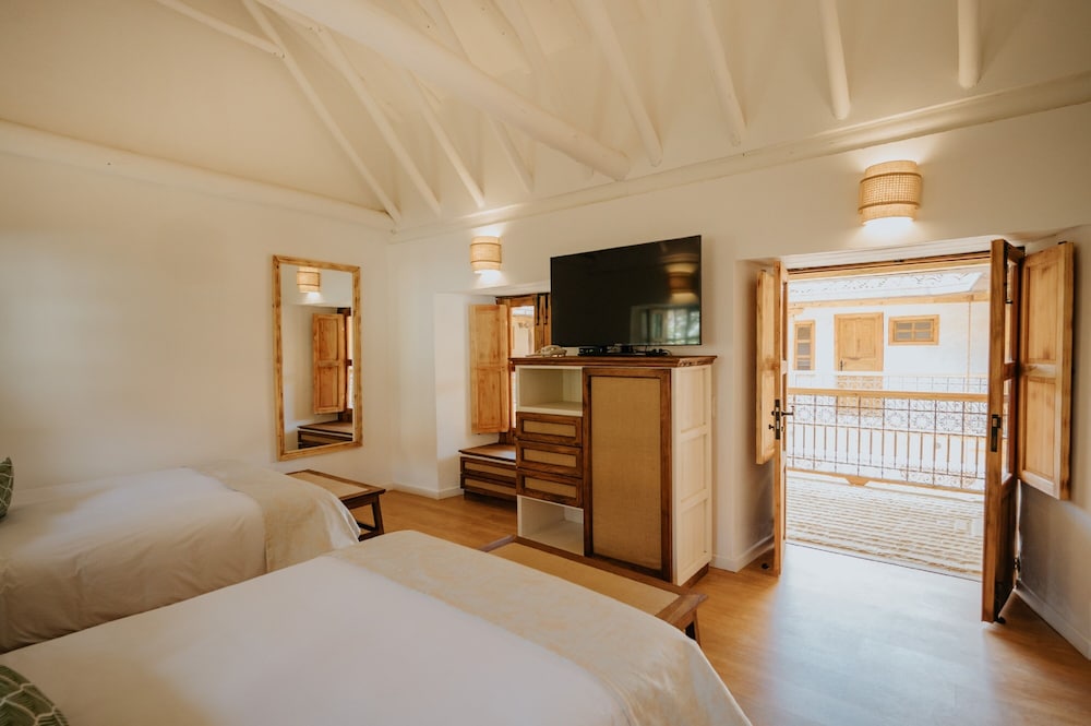 hotel la corada