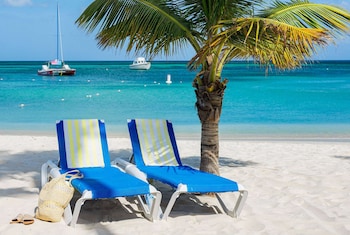 brickell bay beach resort aruba trademark by wyndham