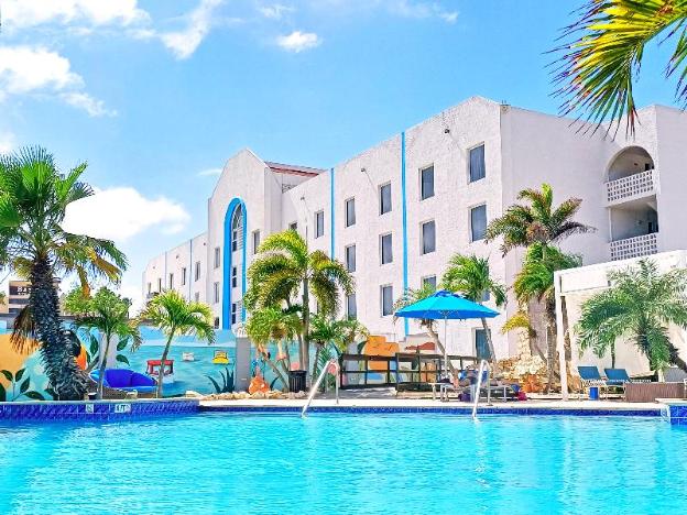 brickell bay beach resort aruba trademark by wyndham