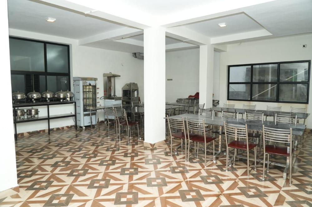 hotel vetrivel international by browntree resorts