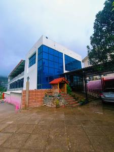 hotel vetrivel international by browntree resorts