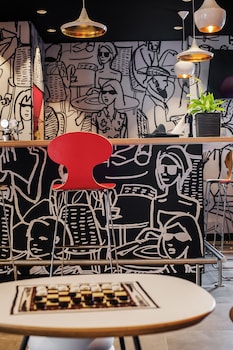 ibis warszawa ostrobramska