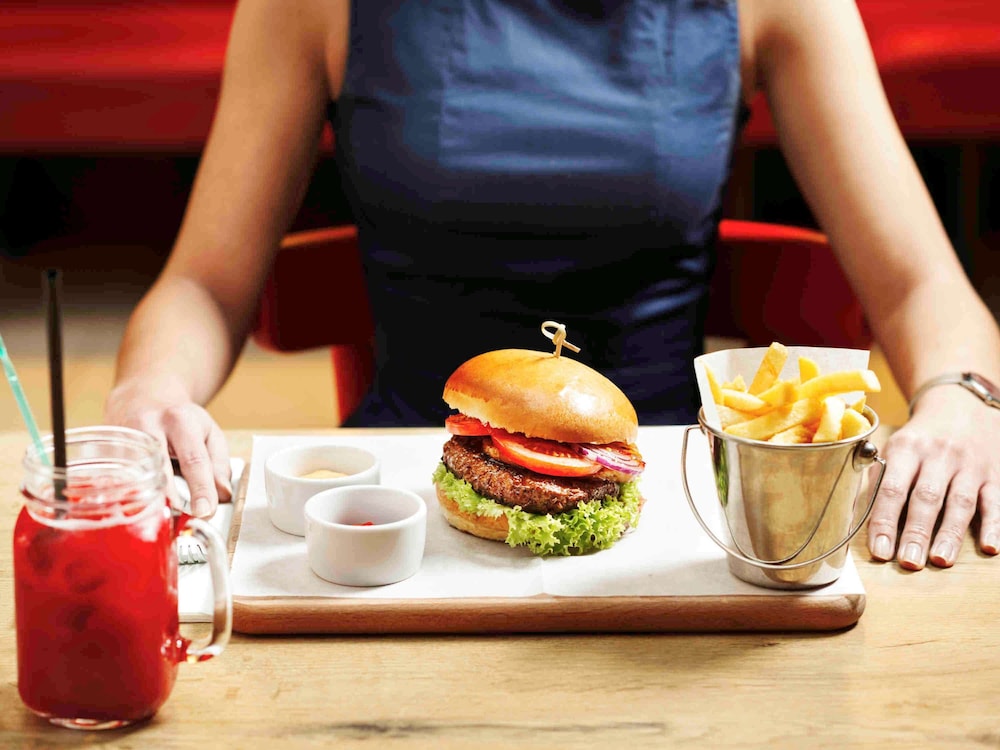 ibis warszawa ostrobramska