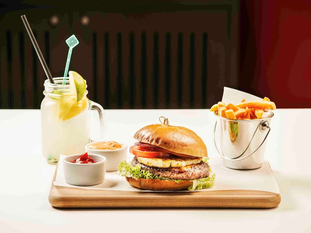 ibis warszawa ostrobramska