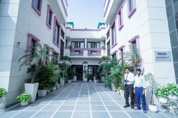 enkay residency v block cyber city