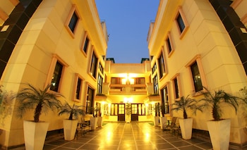 enkay residency v block cyber city