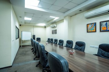 enkay residency v block cyber city