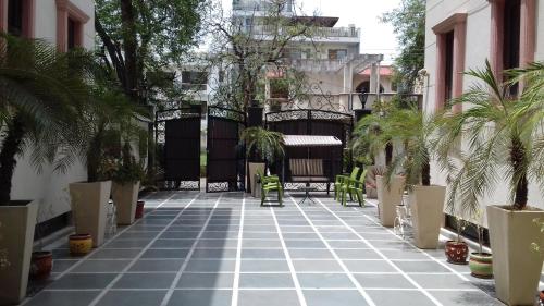 enkay residency v block cyber city