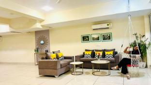 olive service apartment golf course road