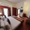 Phoenix Hotel,India>>Pune,3 star