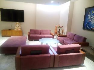 crs inn a premium homestay near cyber hub