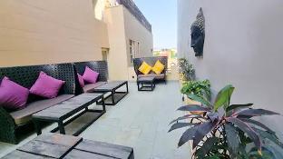 crs inn a premium homestay near cyber hub