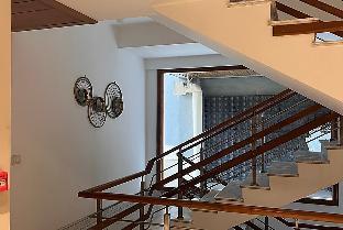 crs inn a premium homestay near cyber hub