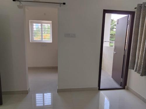 residence retreat service apartments