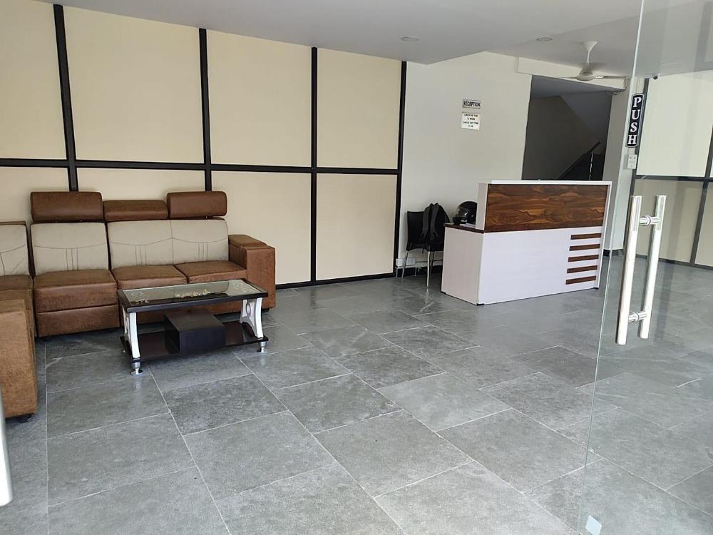 residence retreat service apartments