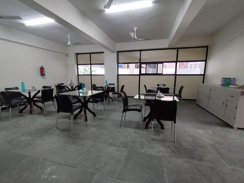 residence retreat service apartments